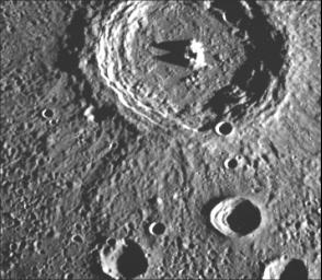 Terassenförmige Krater